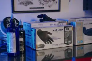 Kaj pomenijo različni certifikati in standardi nitril rokavic?