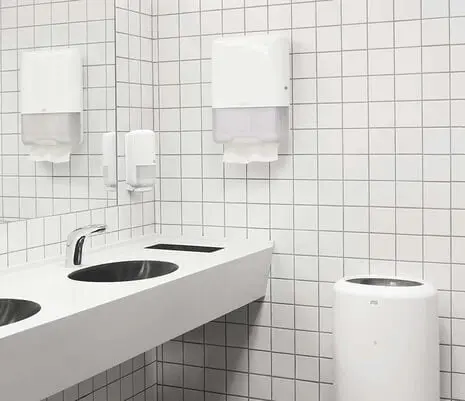 Podajalnik brisač zloženk Tork Elevation H3 veliki beli Podajalnik brisač zloženk Tork Elevation H3 veliki beli