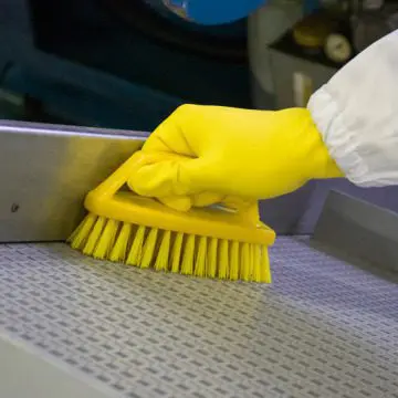 Ročna krtača Igeax, modra, srednja trdota VIKAN