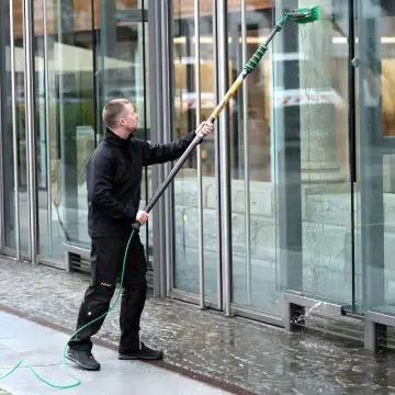 Komplet za čiščenje stekel Unger HydroPower Ultra Starter Kit Carbon