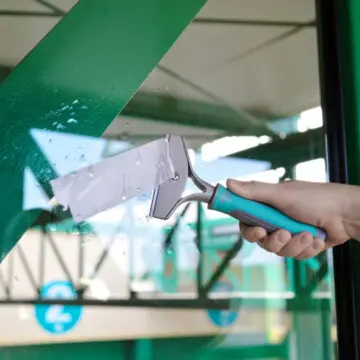 Profesionalno Strgalo za okna in tla TTS