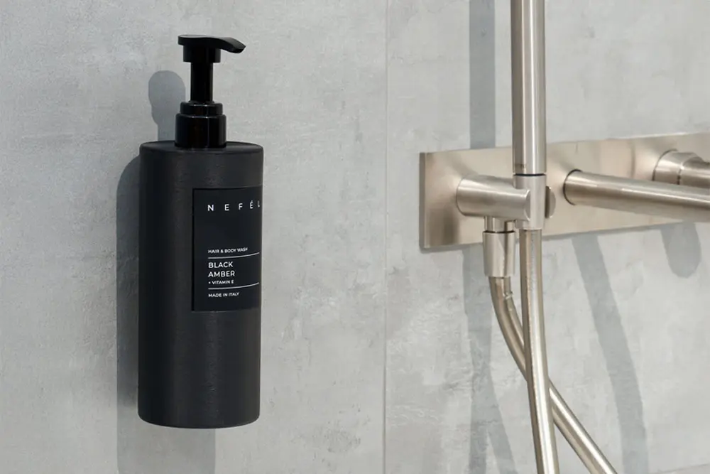 Minimalistična hotelski šampon Nefel