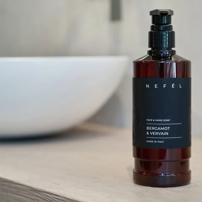 Tekoče milo za roke in obraz Nefel Bergamot Vervain 480 ml Tekoče milo za roke in obraz Nefel Bergamot Vervain 480 ml