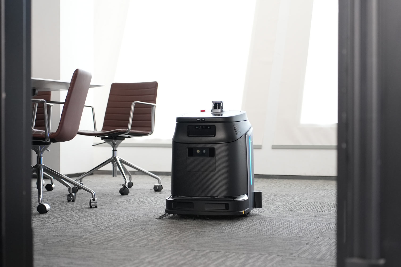 Na kaj paziti pri izbiri robotskega čistilnega stroja?